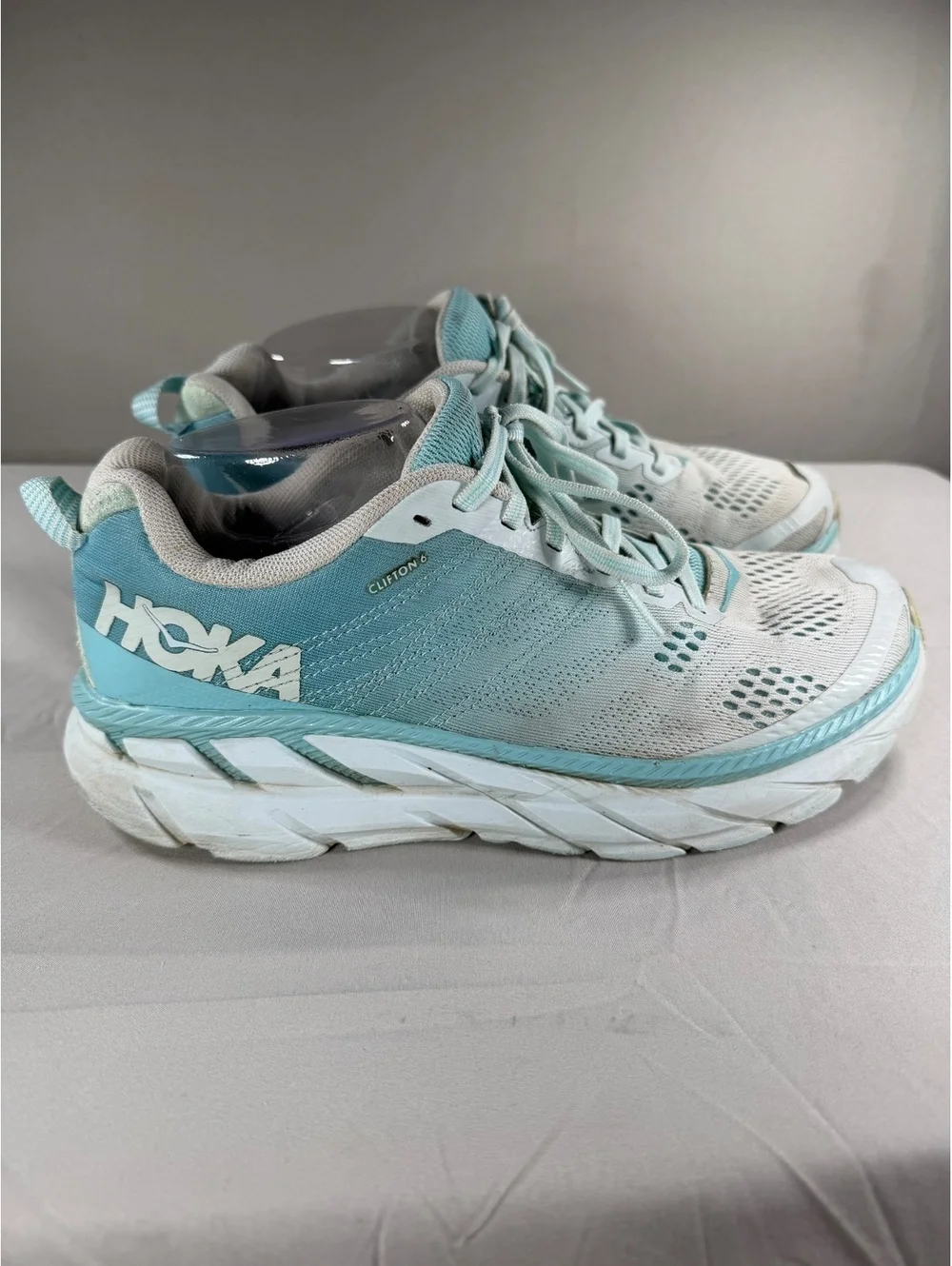 Hoka One One Women's Running Shoes Size 9 Light Blue White